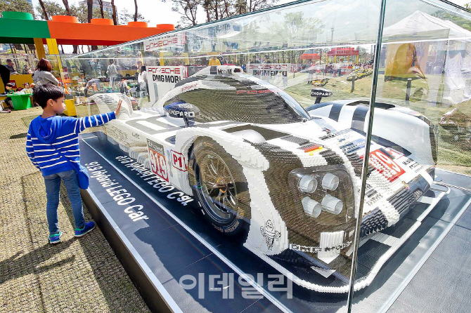 [포토] 국내 최대 레고 브릭 축제-잠실 롯데월드타워 월드파크