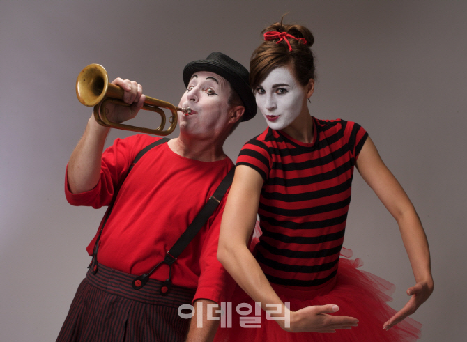 '브라보! 매직 서클 마임' 소외계층 위한 나눔공연 개최