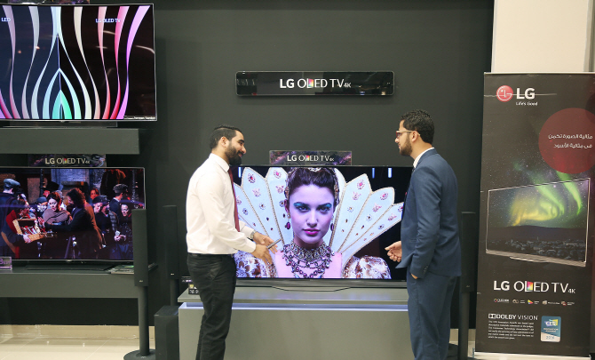 LG전자, 이집트 최대 쇼핑센터에 'LG 프리미엄샵' 개관