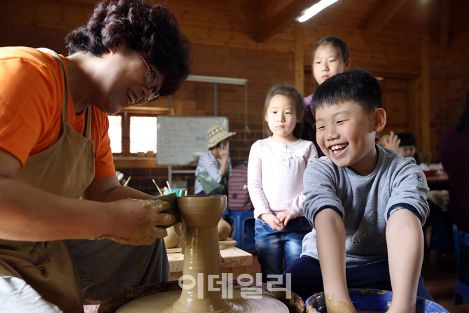 [포토]2017울산옹기축제장 찾은 동심-11