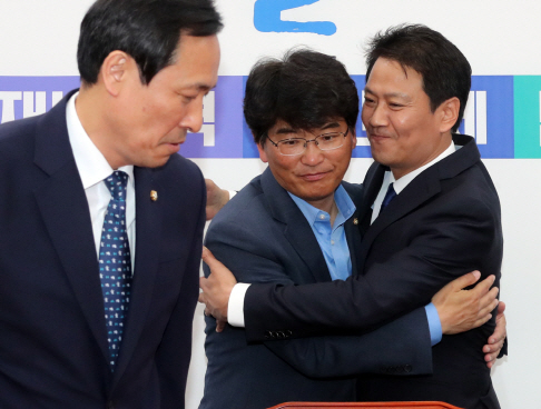 임종석, 與野지도부 예방…與 ‘환영’·野 ‘신경전’, 온도차(종합)