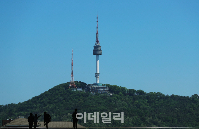 [포토]'비온 뒤 푸른 하늘'