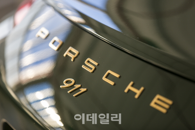 스포츠카의 상징 ‘포르쉐 911’ 생산 100만대 돌파의 역사