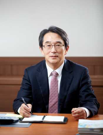 다양한 가족 형태 포용하는 사회 만들자