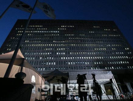 특수활동비 규정 손본다..'돈봉투 만찬' 검찰 벼르는 기재부