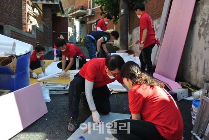 한국다우케미칼, 해비타트와 함께 '집고치기' 봉사활동