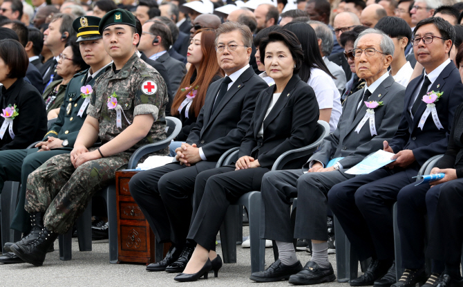 [포토] 국가유공자와 목함지뢰 부상자와 함께