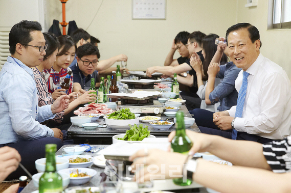 김도진 행장, 직원들과 첫 ‘번개’ 모임