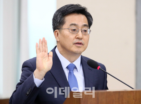 김동연 "현역 회피? 군대 안 갈 생각 없었다"