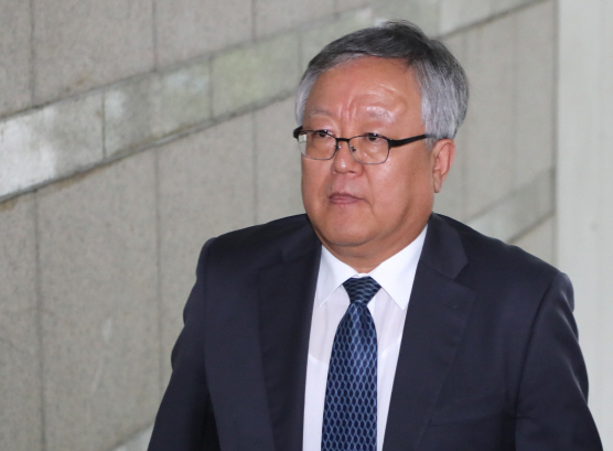 "최태원, 朴대통령 독대시 동생 가석방 요청"