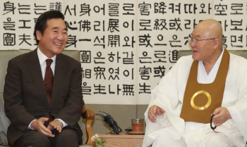 李총리, 원불교 찾아 '원융회통'.. '소통행보' 가속화