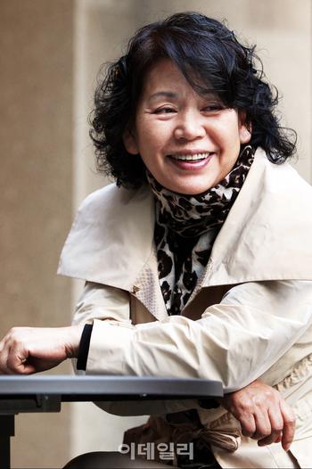 윤소정 측 "사인 패혈증, 지병 없었다" 입장 밝혀…5일장 치른다