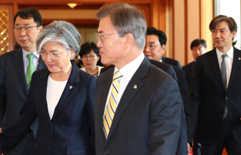 靑, 법무·산업·복지 인선은 언제? 표창원, ‘노회찬 ·이재명’ 실명 추천 화제