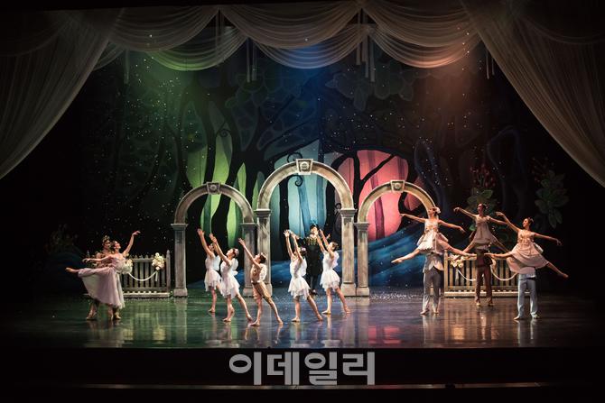 서울발레시어터 '한여름 밤의 꿈' 공연 성황리 마쳐