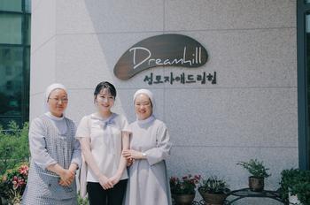 뷰티 유튜버 킴닥스, 23일 디즈니 프로젝트 시사회 개최