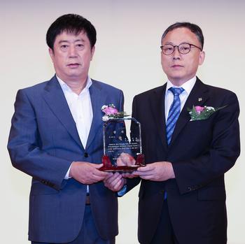 정찬민 용인시장, 국가보훈처장 감사패 수상