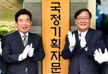 김진표 "경유값, 단계적 인상"..경유세 인상 공식화