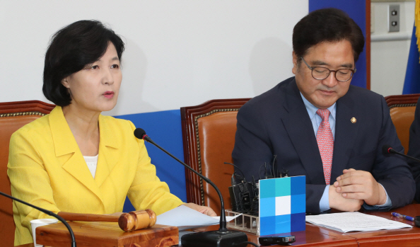 추미애, 또 박지원 정치적 책임 압박… 정계개편 노림수
