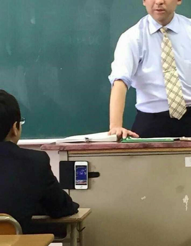 [오늘의 유머] 등잔 밑이 어두운 법