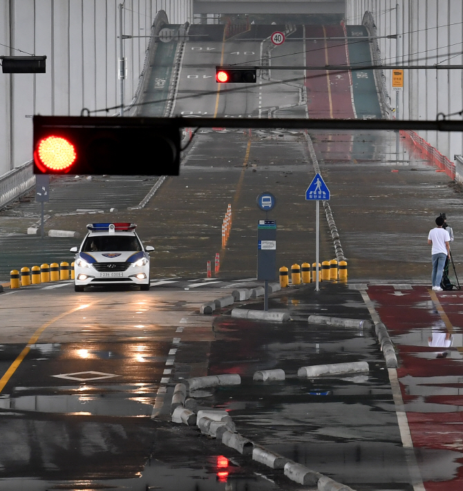 [포토] 서울 잠수교 전면통제