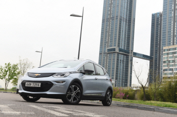 쉐보레 볼트 EV 시승기 - 달리는 즐거움이 있는 볼트 EV