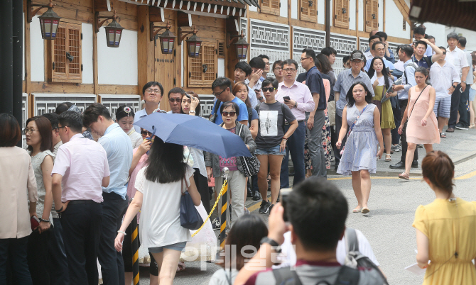 [포토]삼계탕을 기다리는 시민들