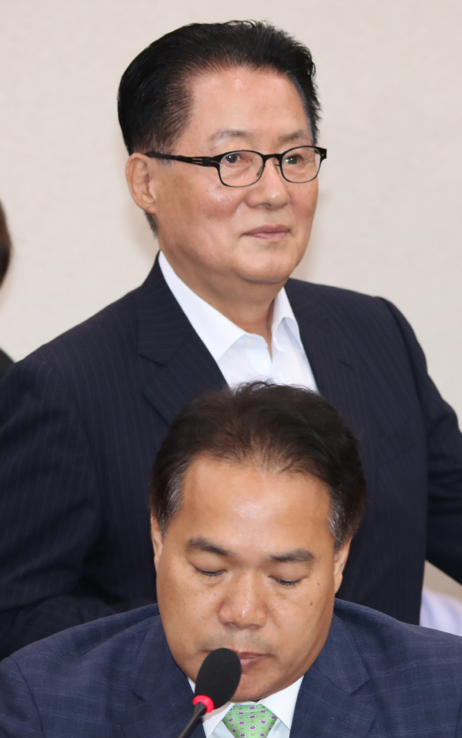 박지원 "임종석, '추미애는 통제불가'라고 말해"
