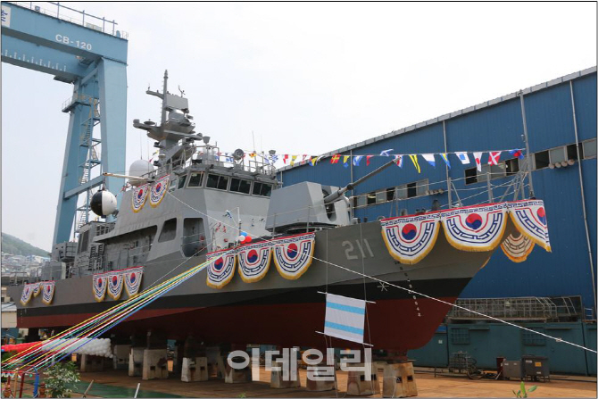 방사청, 침체된 조선업계 보증부담 덜어준다