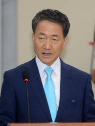 박능후 “모네여성병원 신생아 결핵감염…마음 아프다”