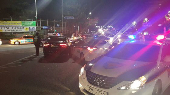 강남 한복판서 '심야 추격전' 콜뛰기 운전기사…8분 도주에 벌점 325점