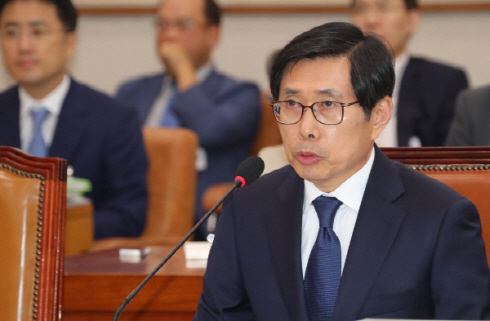 박상기 법무부 장관, "법무·검찰 개혁 중도포기는 없다"