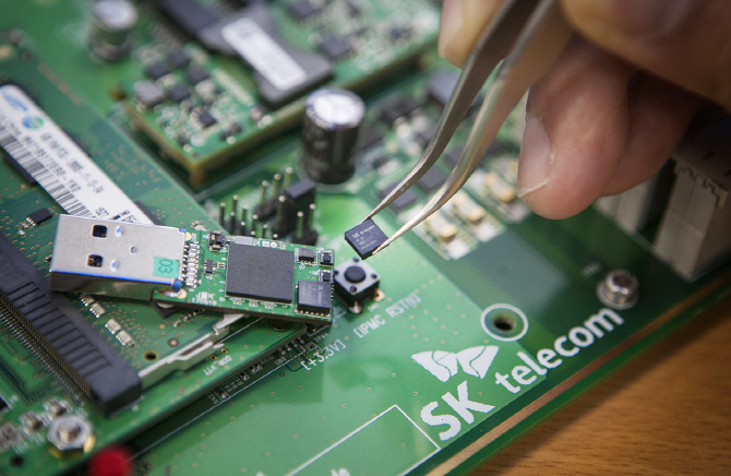 SK텔레콤, ‘양자암호통신’으로 차세대 보안칩과 시스템 시장 진출