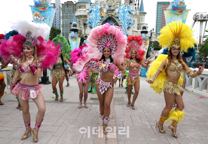 [포토]쿨워터&핫 삼바 축제