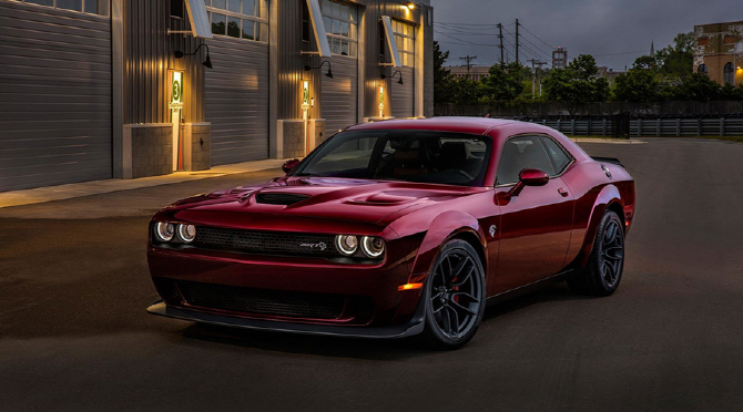 닷지 챌린저 SRT 헬캣 와이드 바디 - 브랜드 역사상 가장 강력한 존재