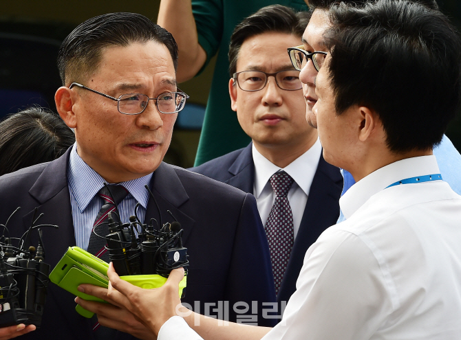 [포토]‘공관병 갑질’ 의혹 박찬주 육군대장, 부인 이어 군검찰 출석