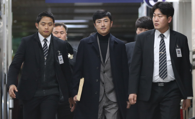 "마약? 허위사실"…MB 아들 이시형, 고영태-박헌영 손해배상 소송