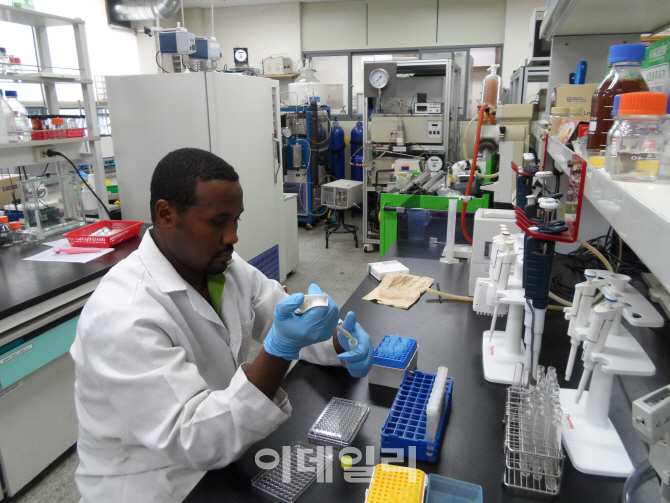 정부초청 외국인 장학생 57개 대학서 446명 졸업