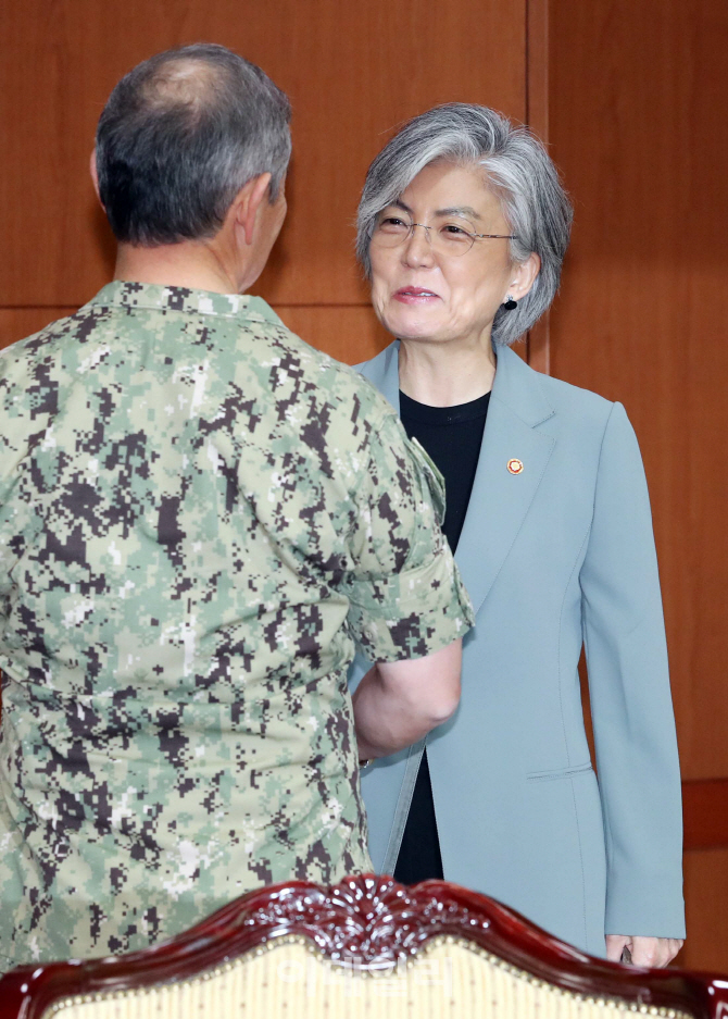 [포토]미 태평양사령관 만난 강경화 외교부장관