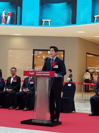 정용진 부회장 "스타필드 고양, 모든 시행착오 완벽히 보완"