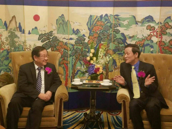 한중 수교 25주년, 사드 놓고 여전히 팽팽한 대립만….