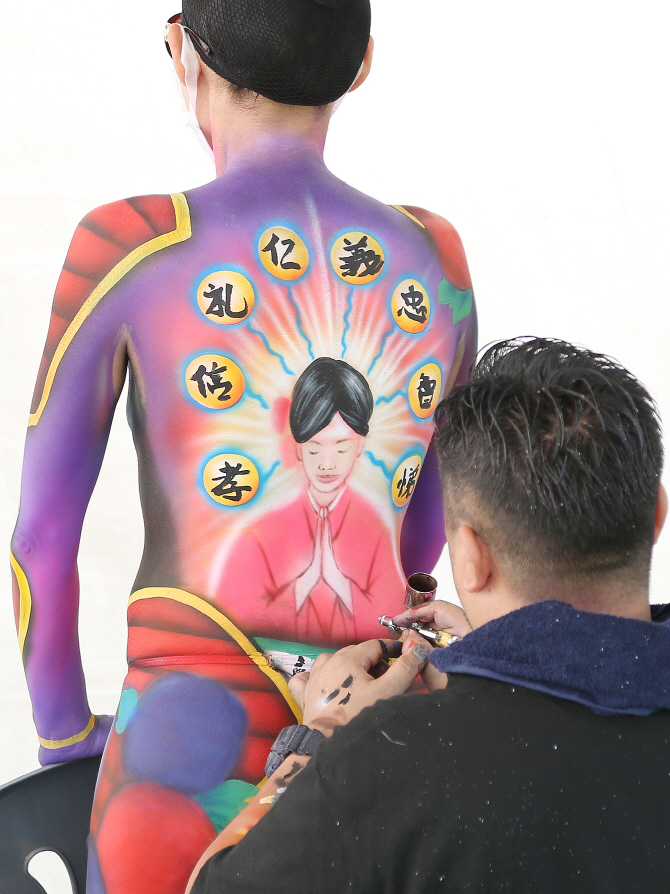 [포토] 일본 바디페인팅 모델