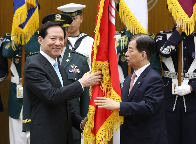 [김관용의 軍界一學]꼬이는 軍 인사, 시작도 못한 '국방개혁'