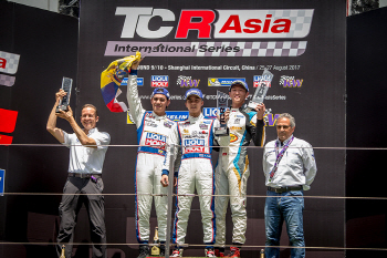  리퀴몰리 팀 앵슬러, TCR 아시아 5라운드 싹쓸이!