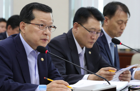 행안부 "내년부터 '지방이양일괄법' 제정해 지방분권 추진"