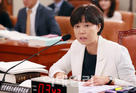'주식대박' 이유정 헌법재판관 후보자 사퇴…“헌재 다양화 지속돼야"(상보)