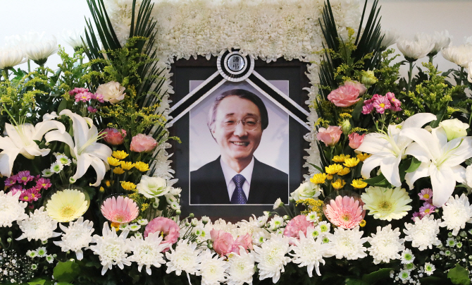 소설가 마광수 별세