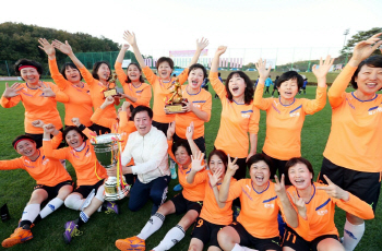 정찬민 용인시장, 줌마렐라축구로 용인 하나로 묶는다