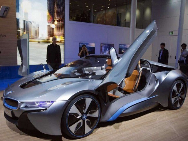 BMW “전기차 올인”‥생산모델 25종으로 늘린다