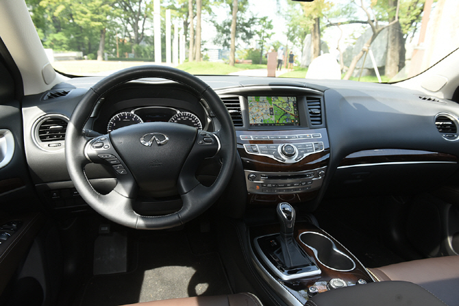[포토] 여유로운 감성이 느껴지는 인피니티 QX60의 실내 공간