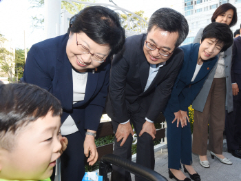 김동연 “저출산 문제 해결, 정부 투자 만으로 안돼…기업·문화 다 같이 가야”